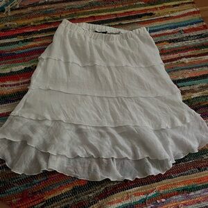 White flowky skirt